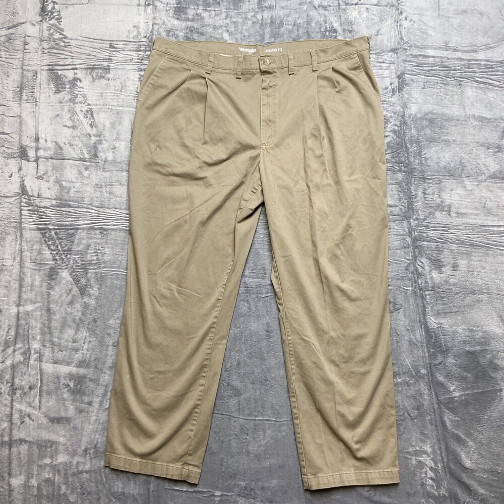 Wrangler Pleated Chino Pants Men's Size 44x32 Brown